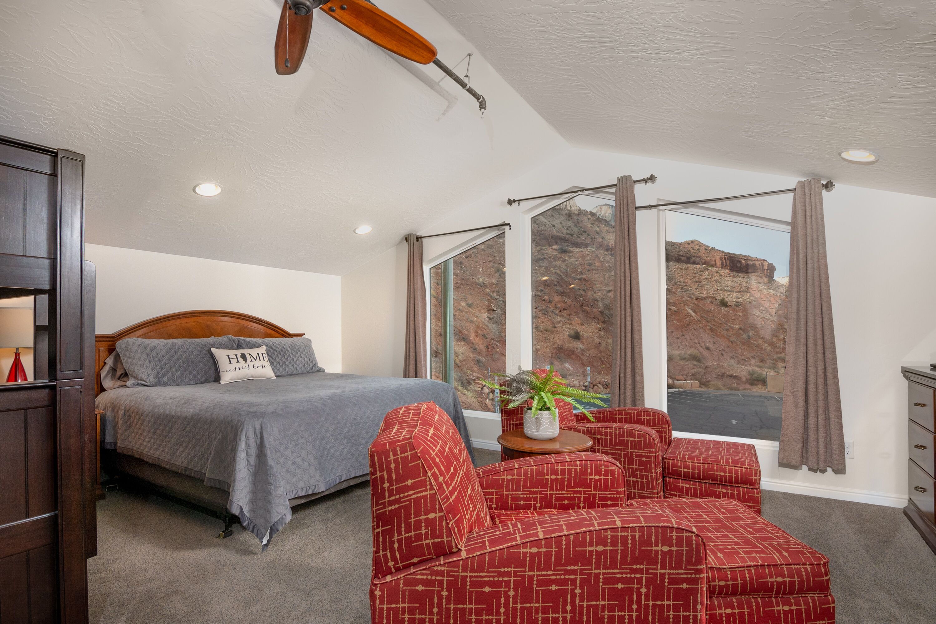 Apartment #1 Great Location Zion National Park Entrance As Close As You Can Get! - Springdale, UT