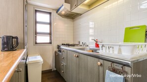 Fridge, microwave, stovetop, electric kettle