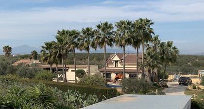 Charmante Finca mit Swimming Pool, Garten und viel Platz