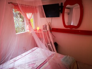 1 bedroom, iron/ironing board, Internet, bed sheets