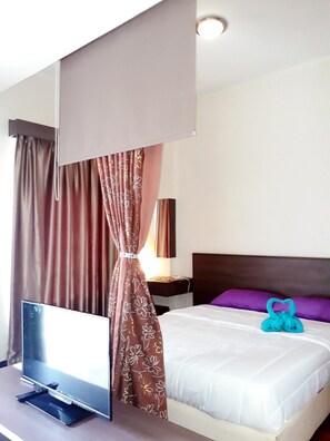 1 bedroom, iron/ironing board