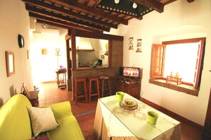 Televisie, boeken en een stereo