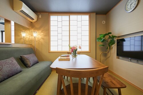 4min Shin-Okubo Sta&Very bright!/Free Wi