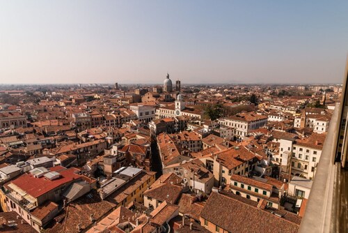 PADOVA TOWER 13TH FLOOR CITY & HILLS VIEW LIBECCIO