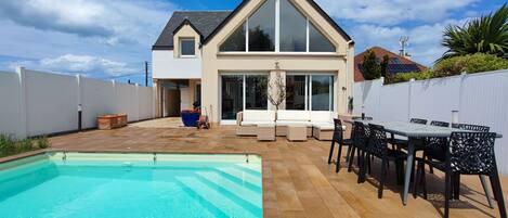 Piscine extérieure, piscine chauffée