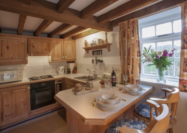 Microwave, electric kettle