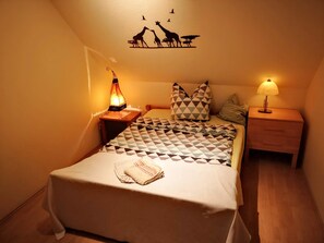 3 chambres, fer et planche à repasser, lit parapluie, Wi-Fi gratuit