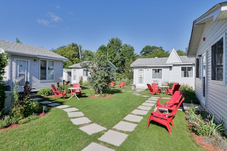 Standard Cabin, 2 Double Beds, Garden View | Garden view