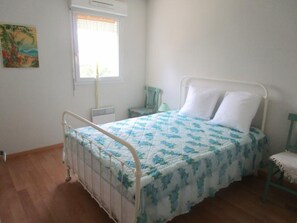 2 bedrooms