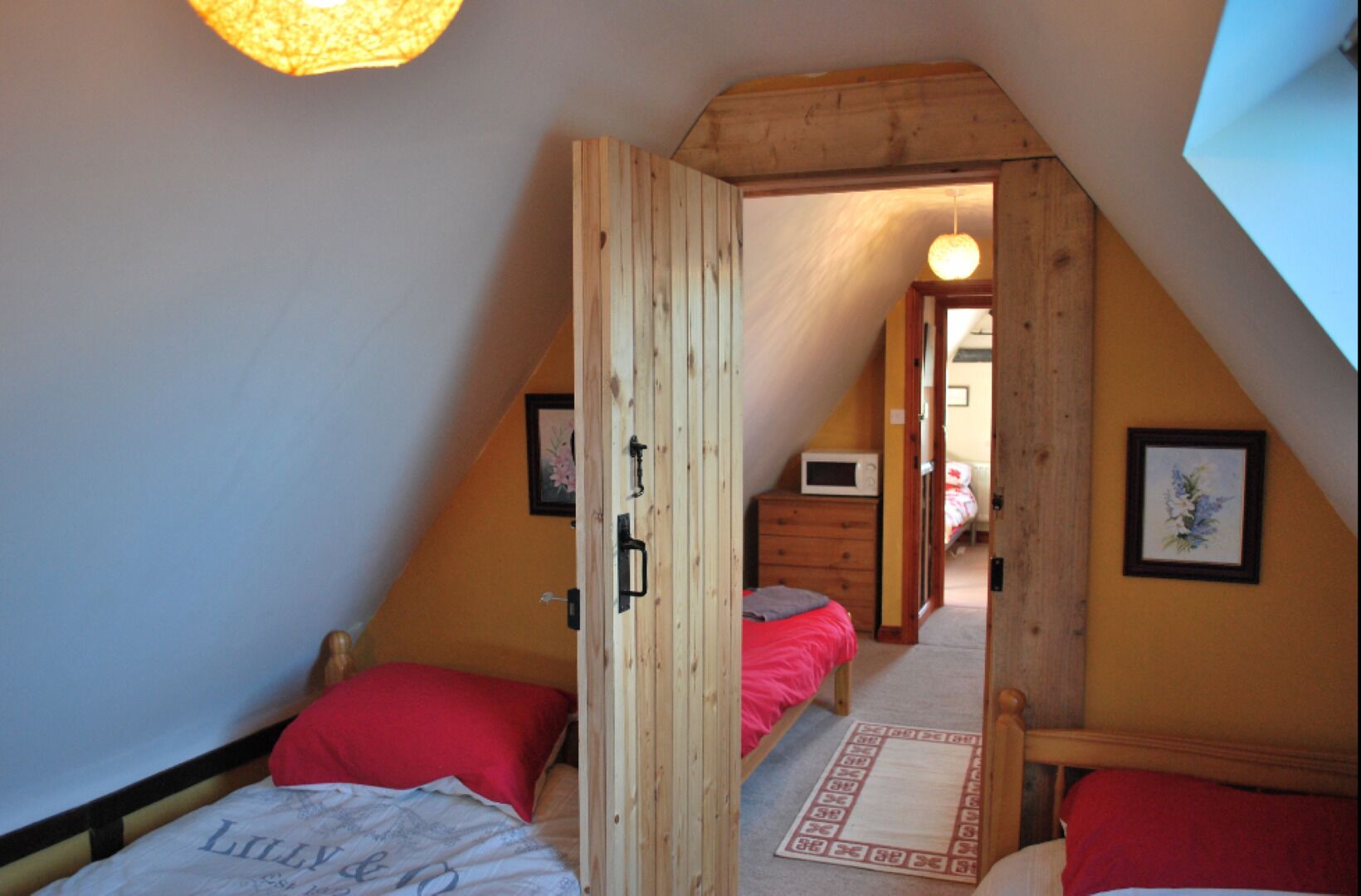 4 chambres, fer et planche à repasser, Wi-Fi, literie fournie
