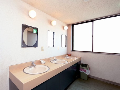 Interior. Green Hotel Komatsuya