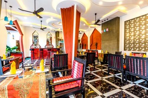 Breakfast, lunch, dinner served; Asian cuisine, pool views  - Cement Temple Boutique (Siem Reap)