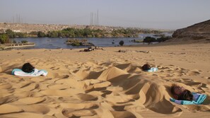 ビーチ、サンラウンジャー、ビーチタオル