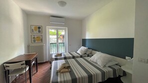2 chambres, bureau, fer et planche à repasser, Wi-Fi gratuit