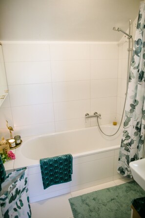 Articles de toilette gratuits, sèche-cheveux