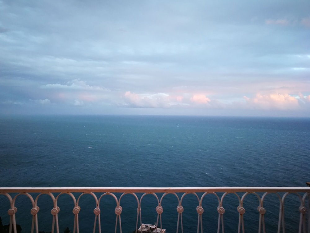 Maison Voûtée Traditionnelle Dans Le Vert Des Plantations D'agrumes Avec Une Vue Fantastique Sur La Mer. - Côte Amalfitaine