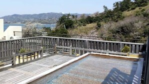 Bathtub spa outdoor