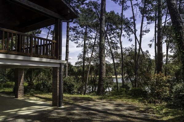 Enceinte de lâhĂ©bergement