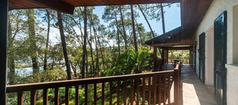 Villa LE MENEZ for 10 persons with view on the marine lake