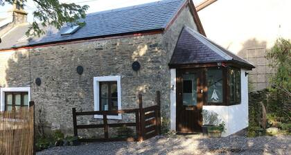Yewtree Cottage -the Art House