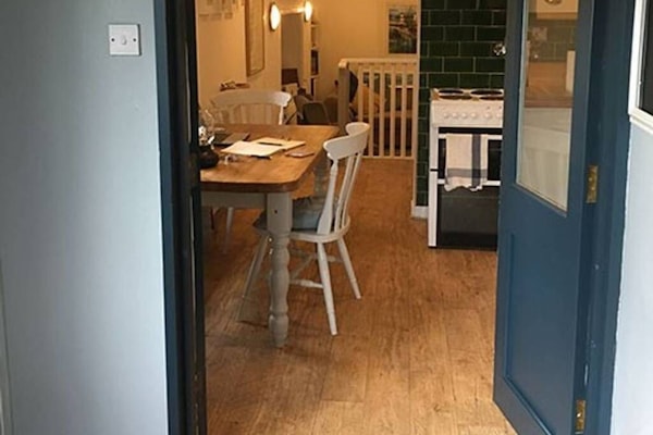 Cottage | Interior
