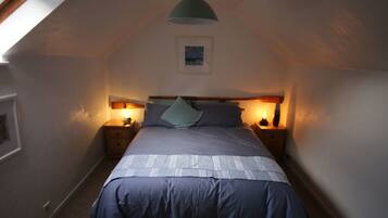 Cottage | 1 bedroom, iron/ironing board, free WiFi, bed sheets
