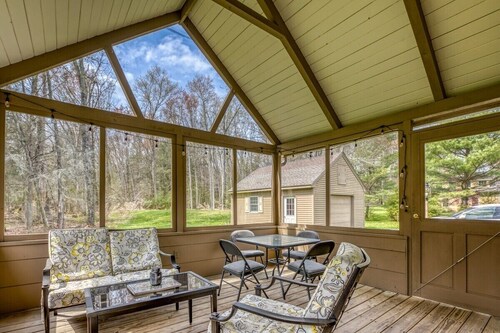 Little House in the Woods by Evergreen Home