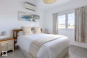 3 dormitoris, planxa i posts de planxar i wifi gratuïta 