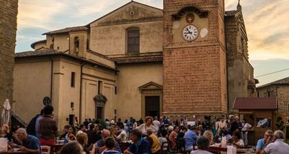 Villa Anna in Bettona, Perugia, with Swimming Pool and Tennis Court