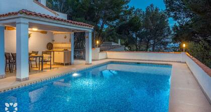 Villa LA GALERA by Abahana Villas