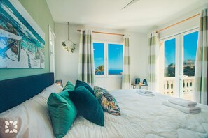 4 slaapkamers, een strijkplank/strijkijzer, gratis wifi