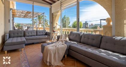 Villa Airlie by Abahana Villas