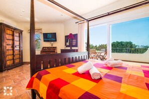 4 slaapkamers, een strijkplank/strijkijzer, gratis wifi