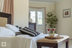 3 bedrooms, iron/ironing board, free WiFi