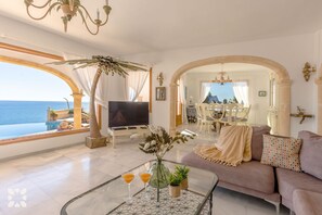 TV, fireplace - Villa GAVIOTA by Abahana Villas (Moraira)