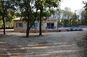 Exterior - Le clos du Marcel, South Ardèche House with air-conditioning, swimming pool, enclosed grounds of 2000m2 (Orgnac-l'Aven)