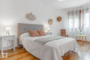 3 slaapkamers, een strijkplank/strijkijzer, gratis wifi