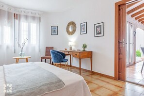 3 chambres, fer et planche Ă repasser, Wi-Fi gratuit