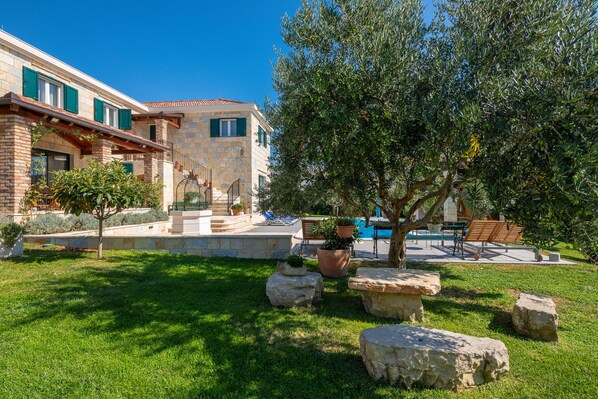Terrace/patio - ***** Villa Domnius ***** (Žrnovnica)