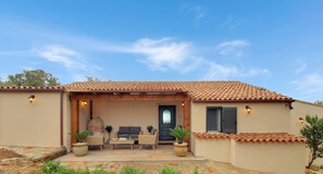 Exterior - Villa Magdala - Three Bedroom Villa, Sleeps 8 (La Maddalena)
