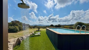 Pool - Villa Magdala - Three Bedroom Villa, Sleeps 8 (La Maddalena)