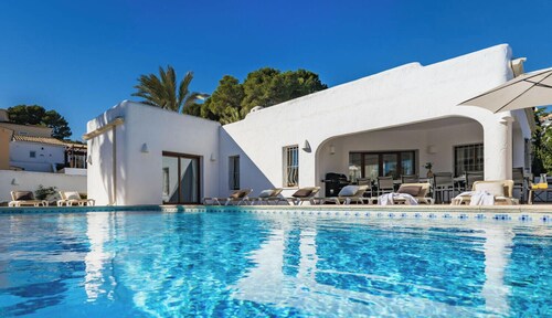 Villa MEDINA 20 by Abahana Villas