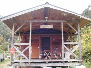 Log House for up to 3 People, Run of House, Non Smoking | 1 bedroom, desk - Mountain Domu (Ayagawa)