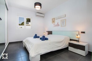 3 makuuhuonetta, silitysrauta/-lauta, ilmainen Wi-Fi