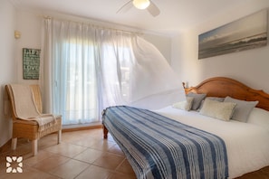 3 chambres, fer et planche Ă repasser, Wi-Fi gratuit
