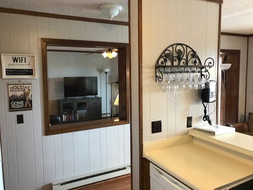 Pinnacle Inn Resort - Indoor Pool & Hot Tubs "Money Saver"  Beech Mountain, NC