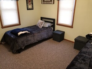 4 bedrooms, WiFi, bed sheets