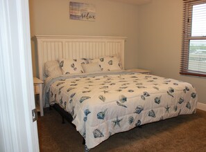 1 slaapkamer, een strijkplank/strijkijzer, gratis wifi, beddengoed