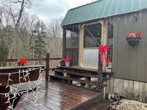 Secluded Ozarks Cabin in the woods - Eminence MO