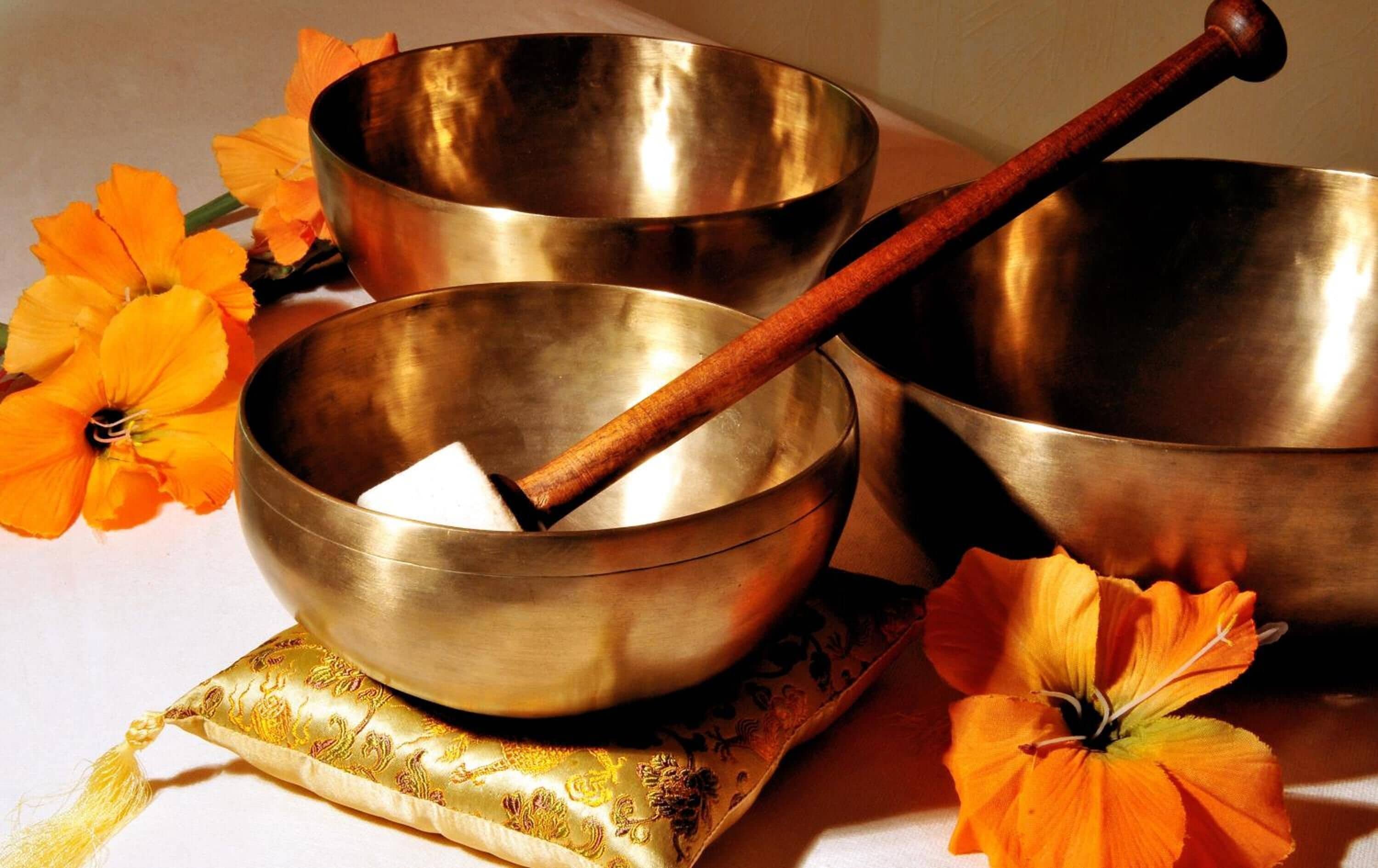 body treatments, hot stone massages, body scrubs, facials, reflexology